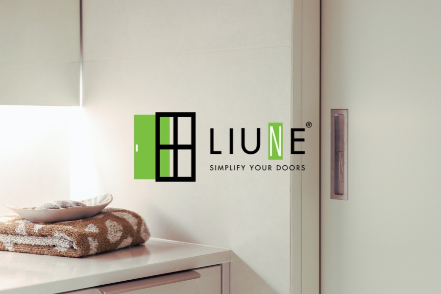 Inlook sis&auml;rakennusmessut Liune Door